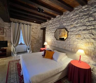 Chablis Apartment | La Maison d'Alienor Les Valmurs