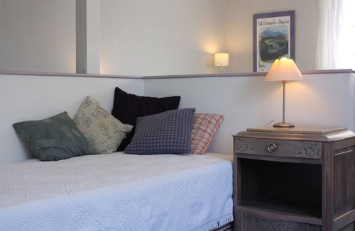 Livron Bed & Breakfast | La Maison de l'Ousse, a bed-and-breakfast in Béarn, near Lourdes and Pau.