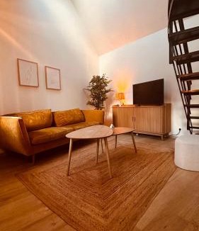 Pontrieux House | La Maison de Victoire et Alix