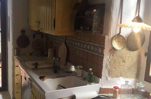 Molas House | La Maison des Roses – Charming retreat in Gascony with heated pool & flower garden