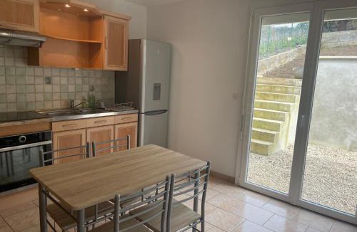 Grauves Apartment | La Maison des vendangeurs