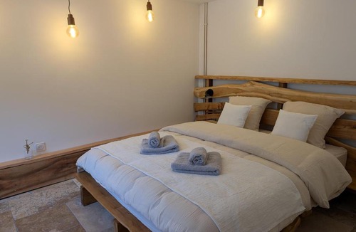 Luvigny House | La maison du maquis