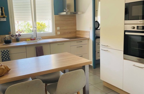 Saint-Amand-sur-Fion House | La Maison Jaune - 4 bedrooms - sleeps 7 - Quiet location