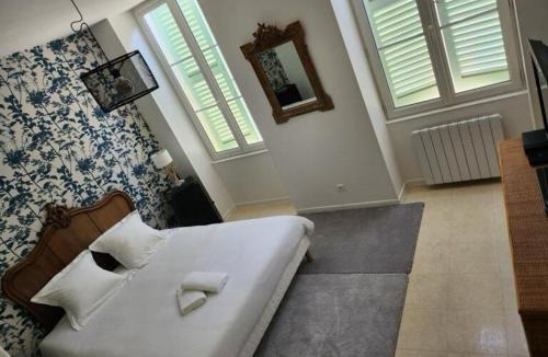 Bar-sur-Aube Apartment | La Parenthèse - Ideal couple - Lumineux et central