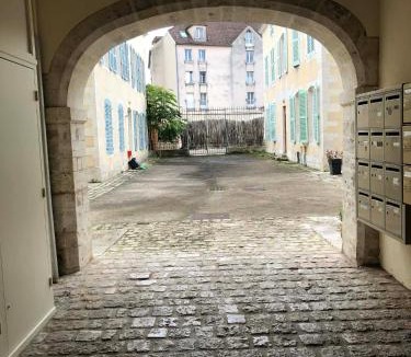 Bar-sur-Aube Apartment | La Parenthèse - Ideal couple - Lumineux et central
