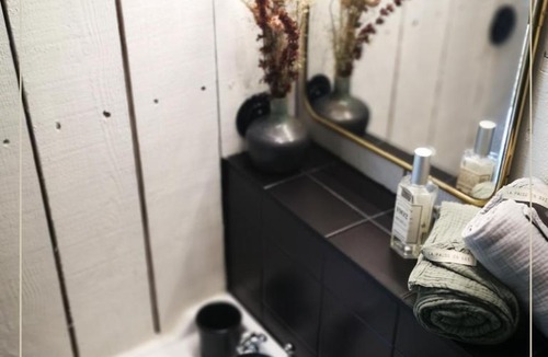 Ponlat-Taillebourg Apartment | La Pause En Soi - Cabanes climatisées avec Jaccuzi privatif en option
