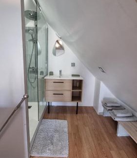 Payns House | La petite maison en champagne
