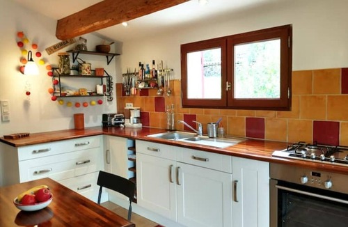Le Beausset Villa | La Petite Provence au Beausset between land and sea