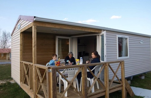 Orist House | La Poule D'eau - Orist