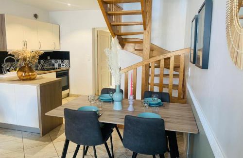 Jugon-les-Lacs-Commune-Nouvelle Apartment | La roseraie de L arguenon, appartement charmant centre ville