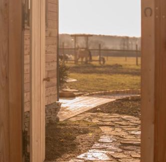 Blamont Cabin | La Roulotte - Bain Nordique - Sauna et Animaux