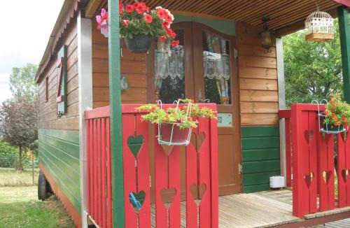 Sercoeur Bed & Breakfast | La Roulotte d'Arthur