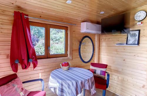 Villeneuve-de-Riviere House | La Roulotte du Cagire - 3-4 pers - Pyrénées