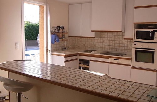 La Salvetat-Saint-Gilles House | La Salvetat Saint Gilles: House/Villa - LA SALVETAT ST GILLES