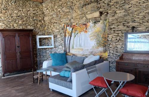 Montastruc-de-Salies House | La salamandre de l'escat