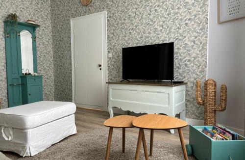 Chalons-en-Champagne Apartment | La Salle d Attente - Hyper centre