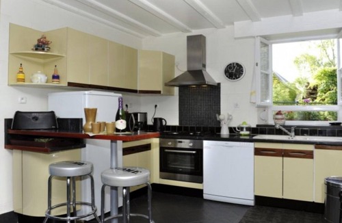 Eaux-Puiseaux House | La Salle de danse....3 stars, for 5 people