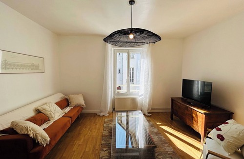 Hincmar Apartment | La Suite Gambetta | Cathédrale