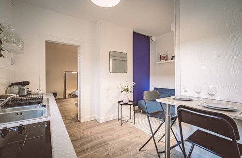 Reims Apartment | La Suite - Peaceful and close to the station