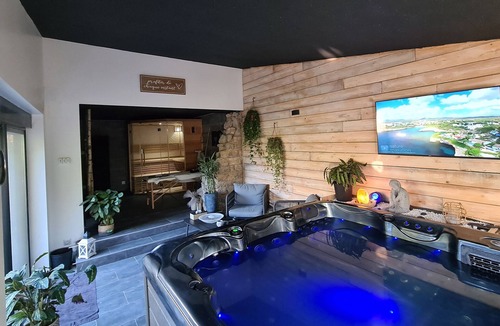Buhl-Lorraine Bed & Breakfast | La Suite Volupté