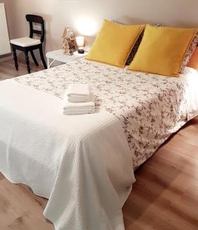Soulaucourt-sur-Mouzon Bed & Breakfast | La Taniere Douce