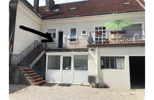 Troyes Apartment | La Terrasse de Béatrice, parking privé gratuit & clim