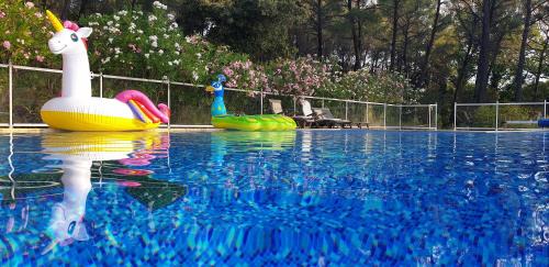 Le Castellet Villa | La Teze