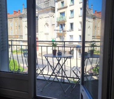 Verdun Apartment | La Tour Chaussée
