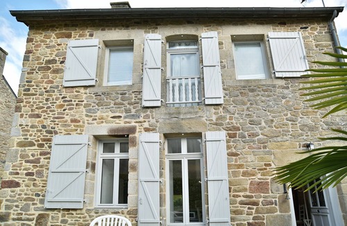 Pleven House | La tourelle du Val-d'Arguenon