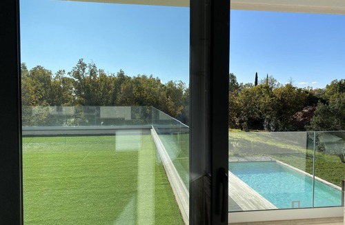 Saint-Cezaire-sur-Siagne Villa | La Villa Blanche (heated, air-conditioned swimming pool and numerous activities)