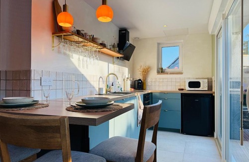 Roquemaure House | La Villa Belly - ancienne grange avec piscine et home cinema