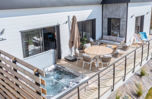 Plouider Villa | La Villa de Pen ar Menez - 6 pers house with private spa - near beaches