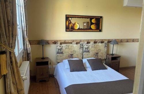 Soublecause Hotel | La villa des palmiers
