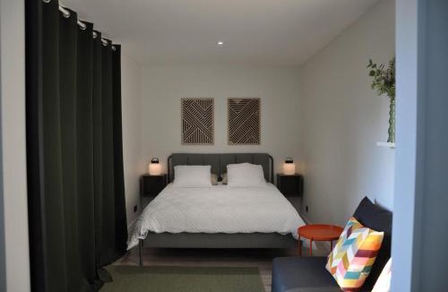 Les Bordes-Aumont Bed & Breakfast | La Villa Séquoia
