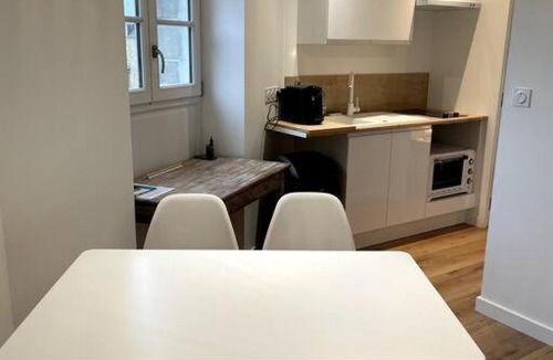 Lamballe Apartment | Lamballe plein centre, superbe appartement 1er étage