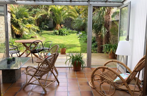 Lannion House | Lannion- City center with garden