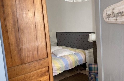 Saint-Mamet House | Large and beautiful mountain village house with garden, courtyard, parking space