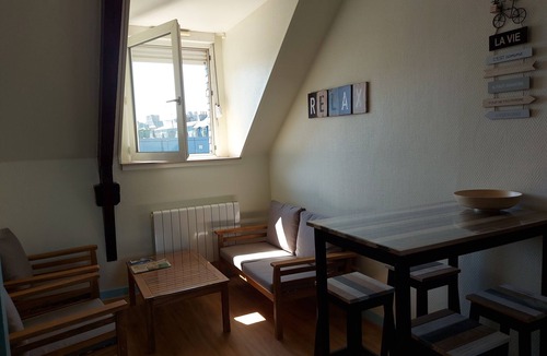 Guingamp Apartment | Large apartment Guingamp center