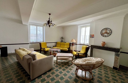 Sauvagnon House | Large country house