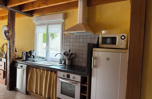 Vadenay House | Large, detached vacation rental/4-bedroom family home for 12 people.