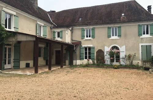 Savignac-les-Eglises House | LARGE FAMILY HOME