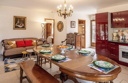 Saint-Geyrac House | Large family gîte Les Trois Chênes, 12 pers. with terrace, garden, swimming pool