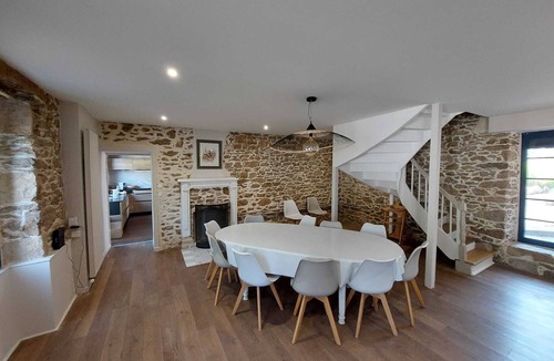 Saint-Lormel House | Large family home with swimming pool