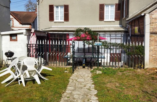 Bray-sur-Seine House | Large gîte and reception room, 1h15 from Paris