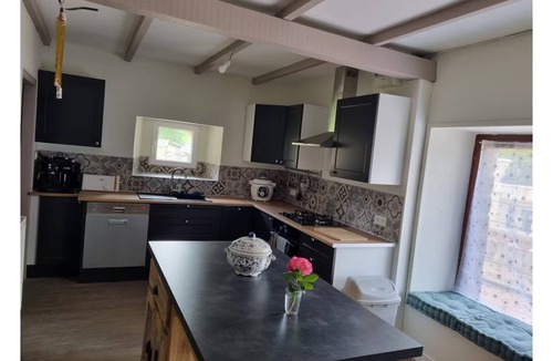 Lezardrieux House | Large house close to the sea and tourist attractions
