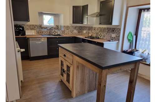 Lezardrieux House | Large house close to the sea and tourist attractions