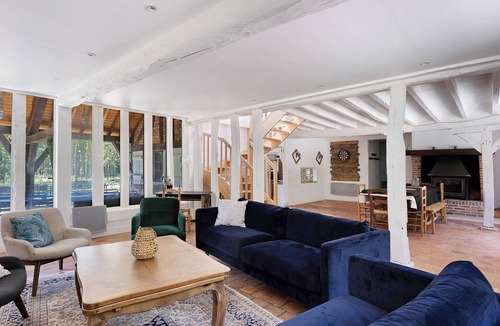 Saint-Viatre House | Large House in the Heart of the Forest – 7 Suites/Large Dormitory