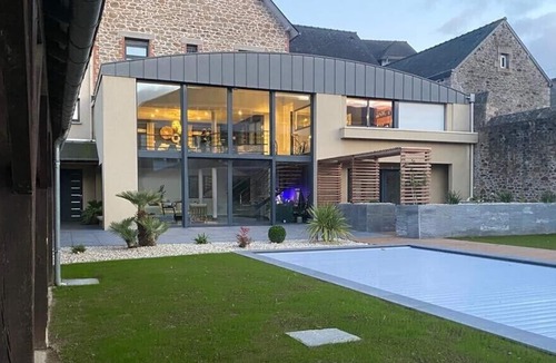 Lamballe House | Large house with heated swimming pool in Brittany, 15 minutes from the sea