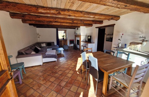 Faucon-de-Barcelonnette House | Large mountain village house with heated pool