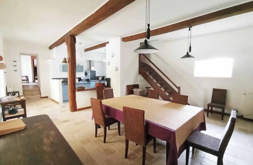 Pleguien House | Large renovated farmhouse close to beaches